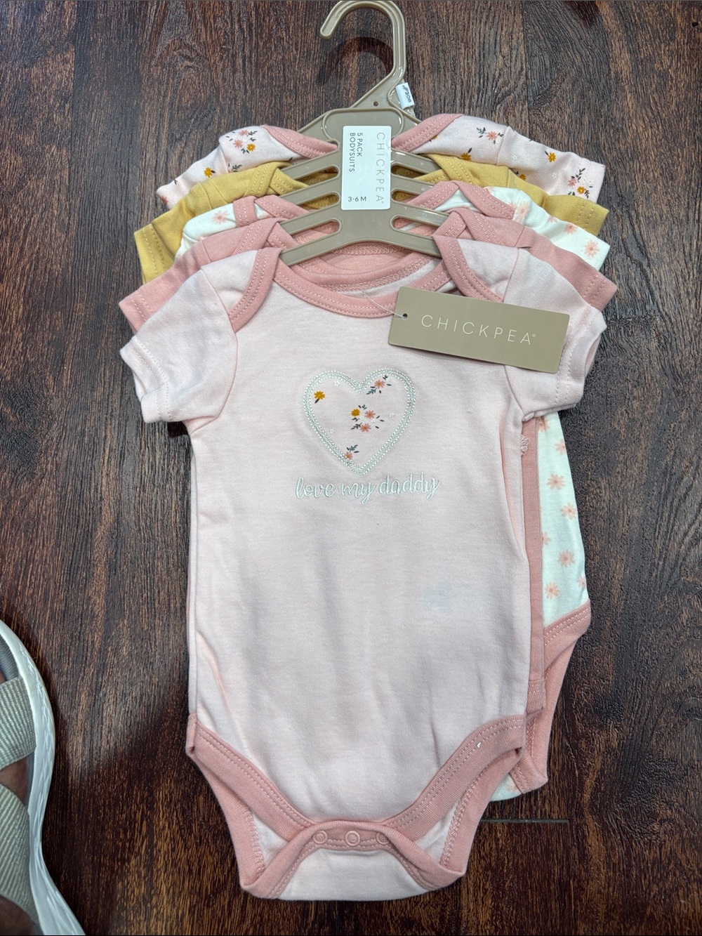chick pea Pink Floral Heart Short-Sleeve One-Piece Set
